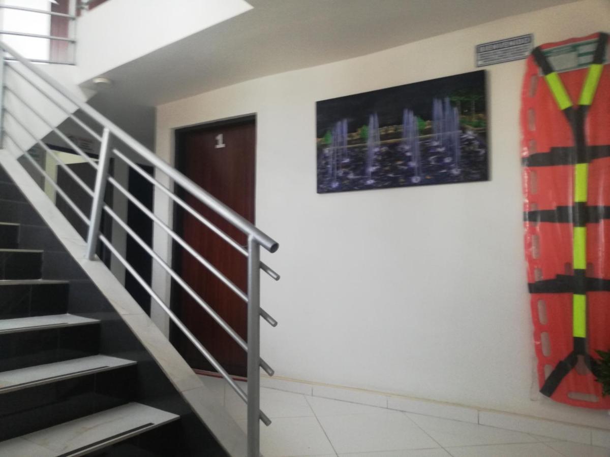 Hotel La Rueda Sr Barbosa  Exterior photo